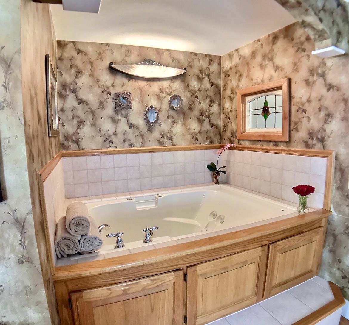 Spring Suite Jetted Spa Tub